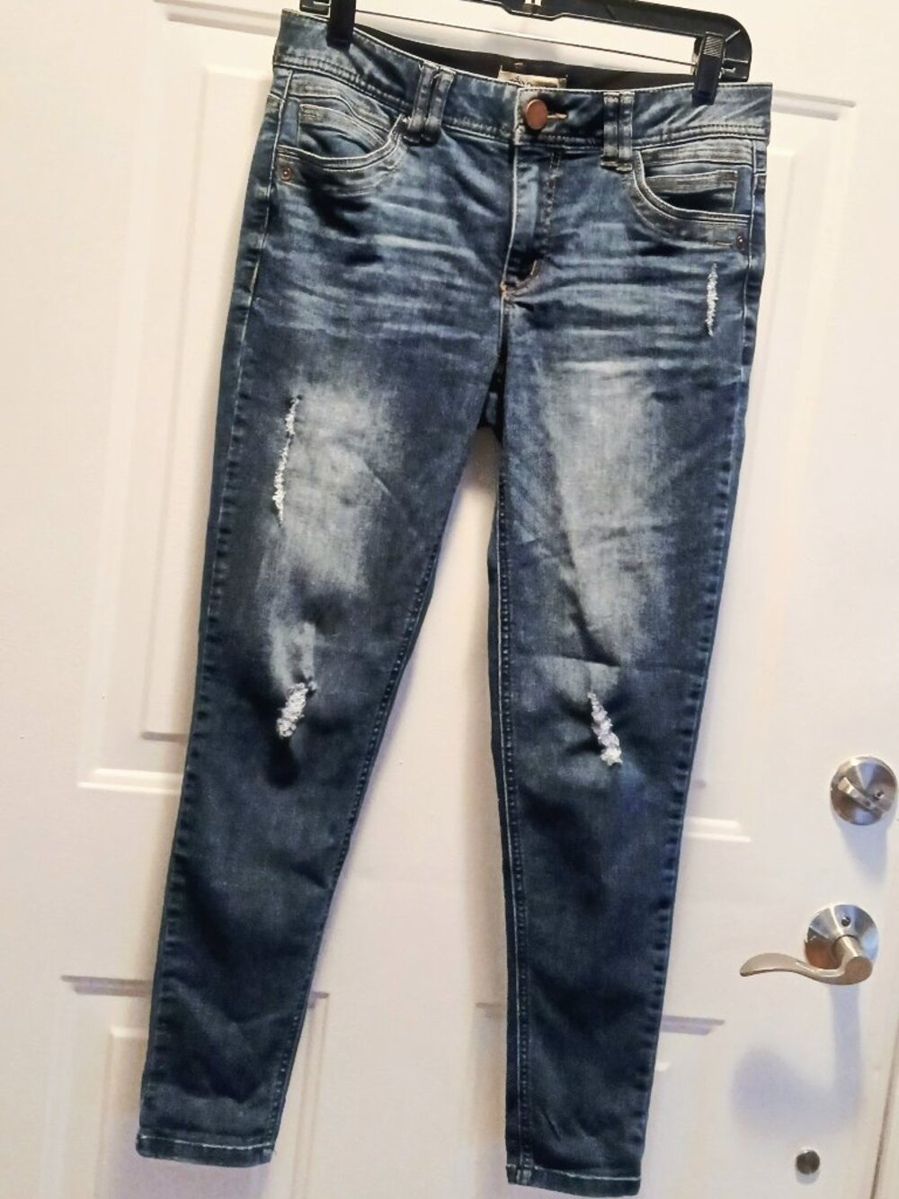 Distressed Dark Blue Wash Skinny Jeans